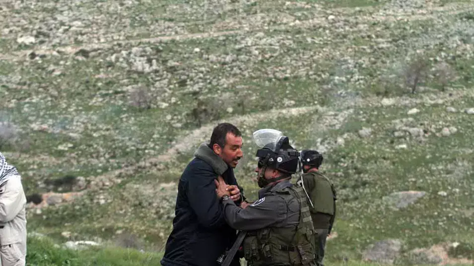 עימותים בין צה"ל לפלסטינים מאחז הלא חוקי "אל-מנאטיר" מדרום לשכם, 2 בפברואר 2013 עימותים בין צה"ל לפלסטינים מאחז הלא חוקי "אל-מנאטיר" מדרום לשכם, 2 בפברואר 2013