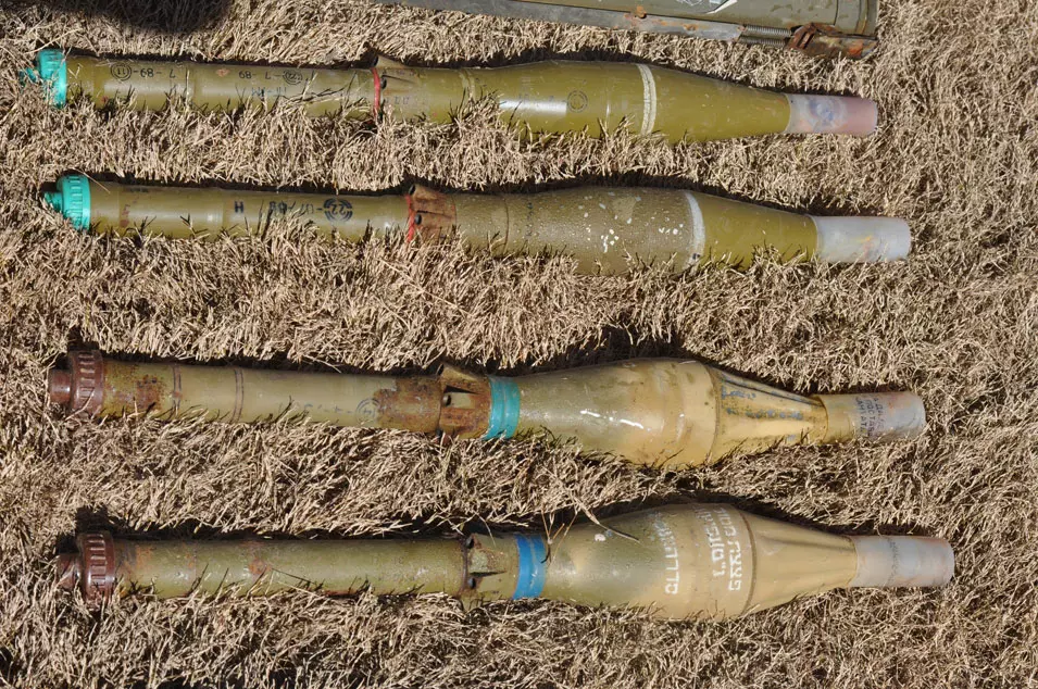 מצבור גדול של אמצעי לחימה שונים התגלה ביום ראשון בתעלות ביוב בבית ספר בכפר אבו סנאן, פברואר 2013 מצבור גדול של אמצעי לחימה שונים התגלה ביום ראשון בתעלות ביוב בבית ספר בכפר אבו סנאן, פברואר 2013