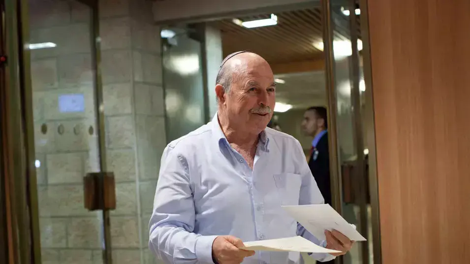 ניסן סלומינסקי מגיע לטקס ההשבעה לכנסת ה-19, פברואר 2013