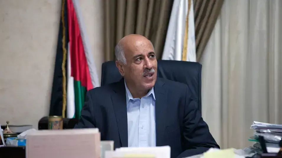ג'יבריל רג'וב בראיון לאבי יששכרוף וינון מגל ברמאללה, 5 פברואר 2013 ג'יבריל רג'וב בראיון לאבי יששכרוף וינון מגל ברמאללה, 5 פברואר 2013