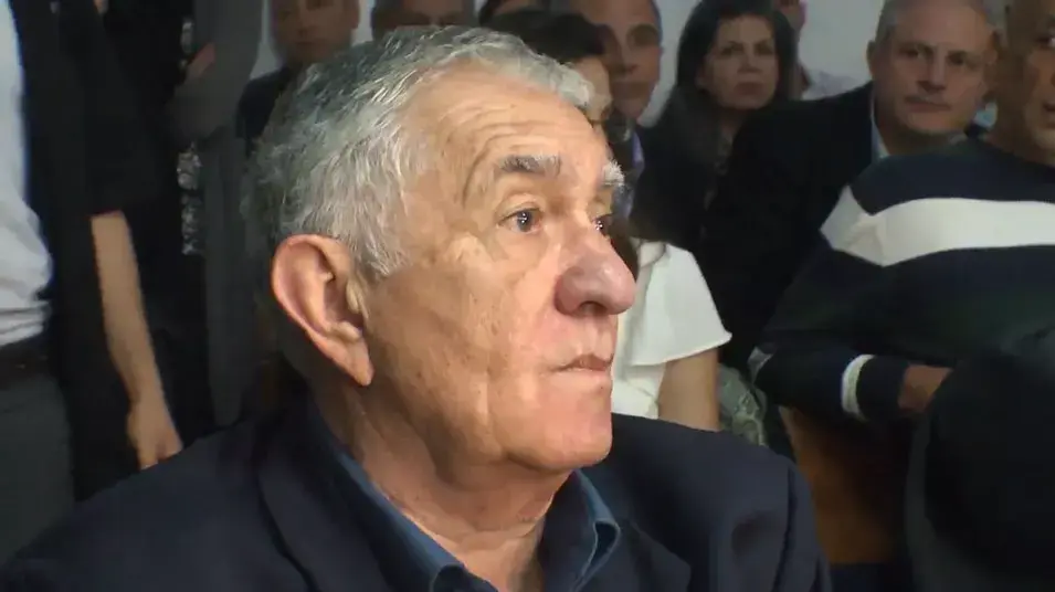 נפתח משפטו של צבי בר: "שערוריה אחר שערוריה"