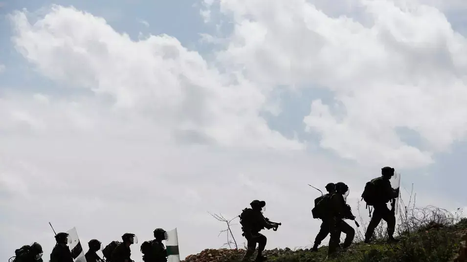 עימותים בין פלסטינים לכוחות הביטחון בגדה המערבית, 15 בפברואר 2013 עימותים בין פלסטינים לכוחות הביטחון בגדה המערבית, 15 בפברואר 2013
