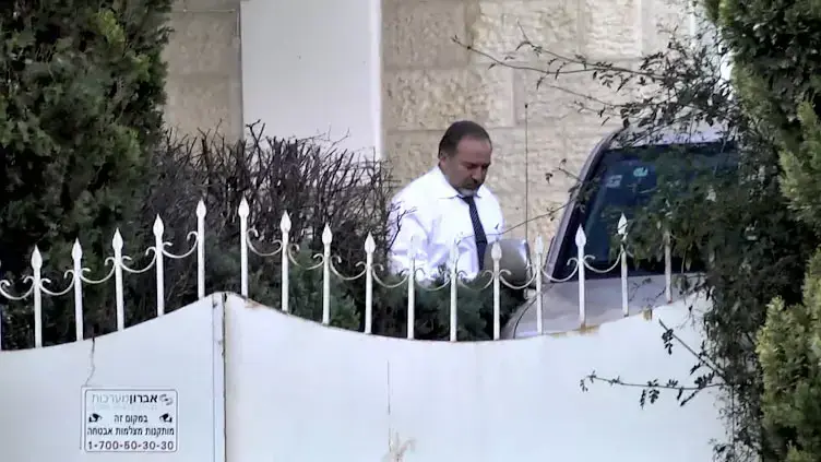 אחרי שנים של חקירות: משפטו של ליברמן נפתח