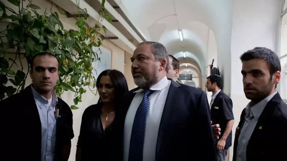 פתיחת משפטו של השר לשעבר אביגדור ליברמן בבית משפט השלום, פברואר 2013 פתיחת משפטו של השר לשעבר אביגדור ליברמן בבית משפט השלום, פברואר 2013