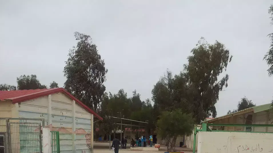 בית הספר היסודי אל הואשלה ליד דימונה, המשרת את הפזורה הבדואית, בעת תרגיל פיקוד העורף, פברואר 2012 בית הספר היסודי אל הואשלה ליד דימונה, המשרת את הפזורה הבדואית, בעת תרגיל פיקוד העורף, פברואר 2012