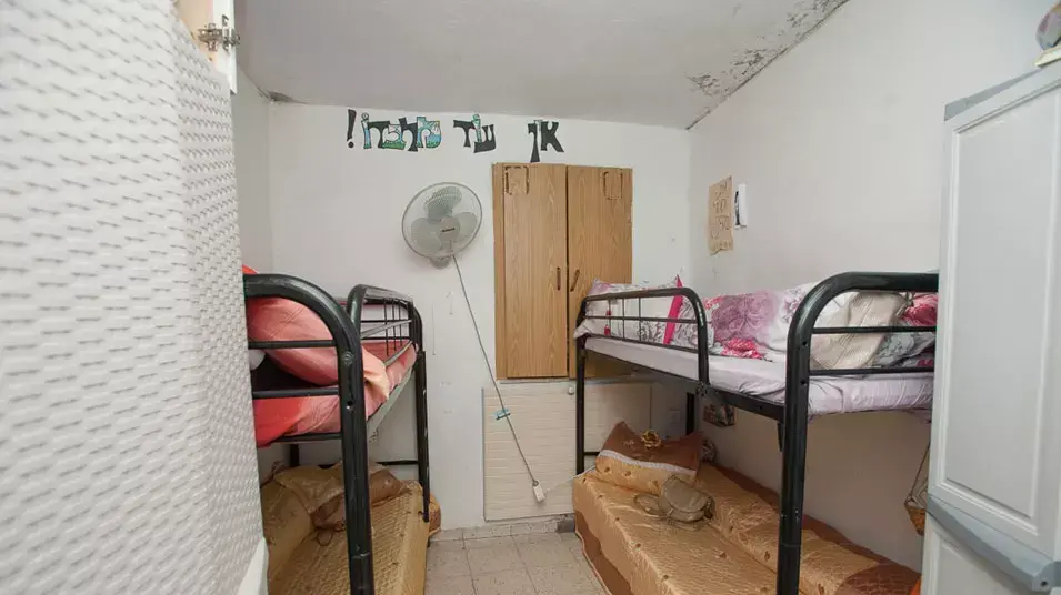 מדרשת בית יעקב בירושלים, בה פועלת כת לנשים חרדיות. פברואר 2013 מדרשת בית יעקב בירושלים, בה פועלת כת לנשים חרדיות. פברואר 2013