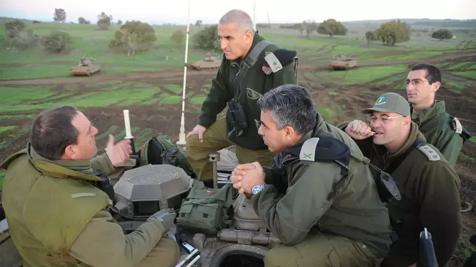 אלוף סמי תורג'מן, מפקד זרוע היבשה היוצא, פברואר 2013 אלוף סמי תורג'מן, מפקד זרוע היבשה היוצא, פברואר 2013