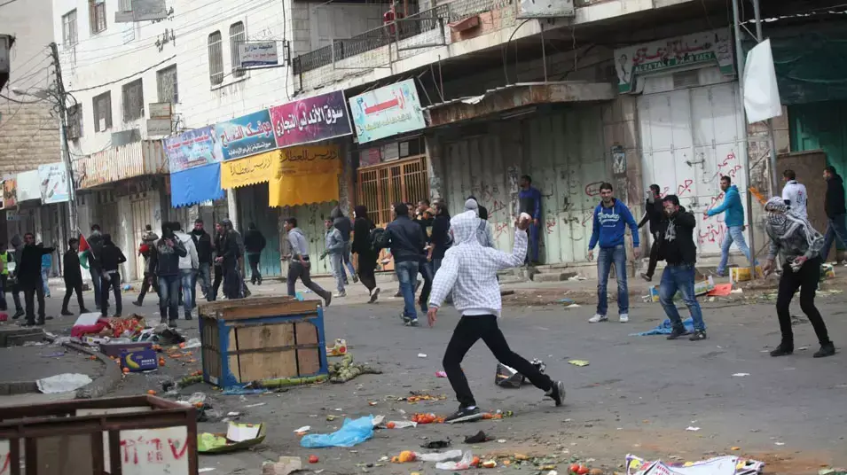 עימותים בין פלסטינים לכוחות הביטחון בחברון, 22 בפברואר 2013 עימותים בין פלסטינים לכוחות הביטחון בחברון, 22 בפברואר 2013