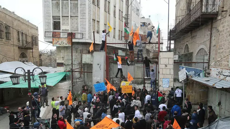 עימותים בין פלסטינים לכוחות הביטחון בחברון, 22 בפברואר 2013 עימותים בין פלסטינים לכוחות הביטחון בחברון, 22 בפברואר 2013