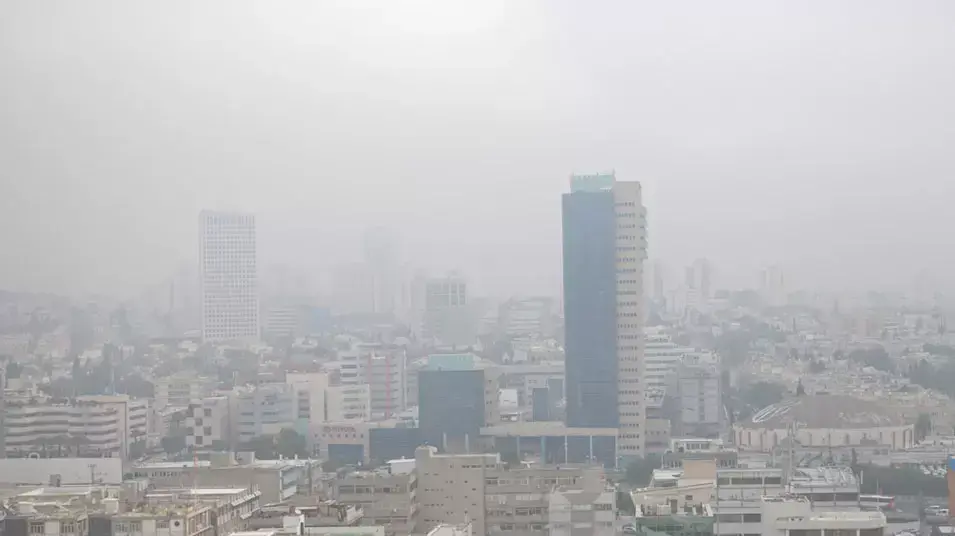 בוקר ערפילי מעל תל אביב, פברואר 2013 בוקר ערפילי מעל תל אביב, פברואר 2013