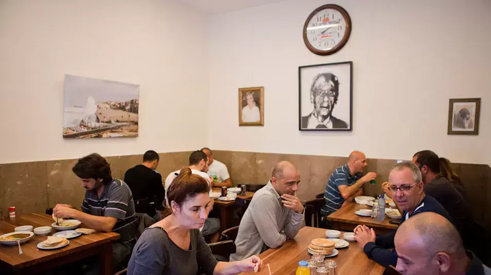 אבו חסן עלי קרוואן, פברואר 2013 אבו חסן עלי קרוואן, פברואר 2013
