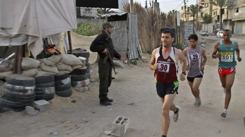 משתתפי מרתון עזה הראשון בבית לאהיא. מאי 2011 משתתפי מרתון עזה הראשון בבית לאהיא. מאי 2011