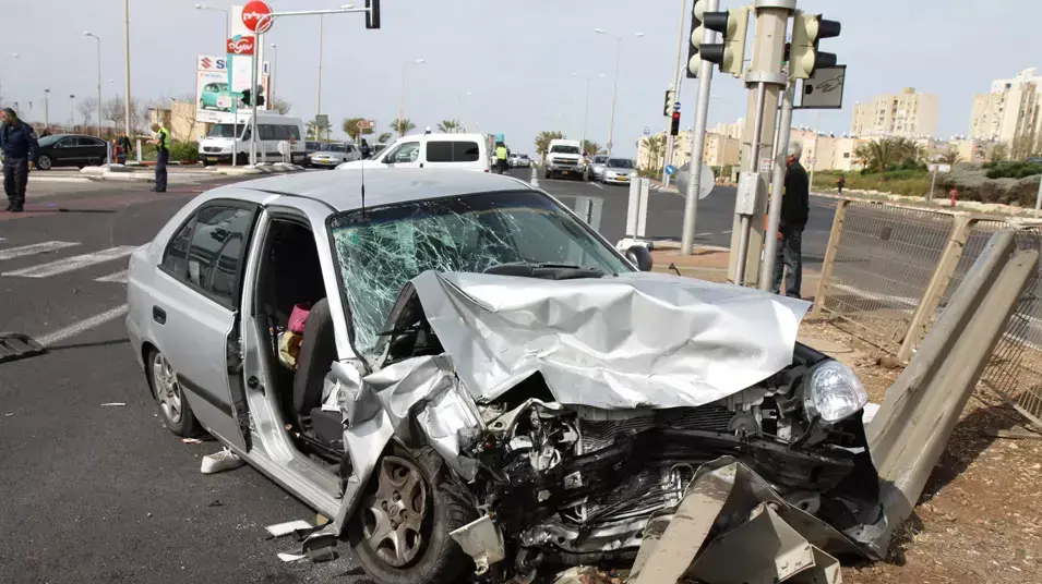 תאונת דרכים קטלנית בצומת מקסים בחיפה, מרץ 2013 תאונת דרכים קטלנית בצומת מקסים בחיפה, מרץ 2013