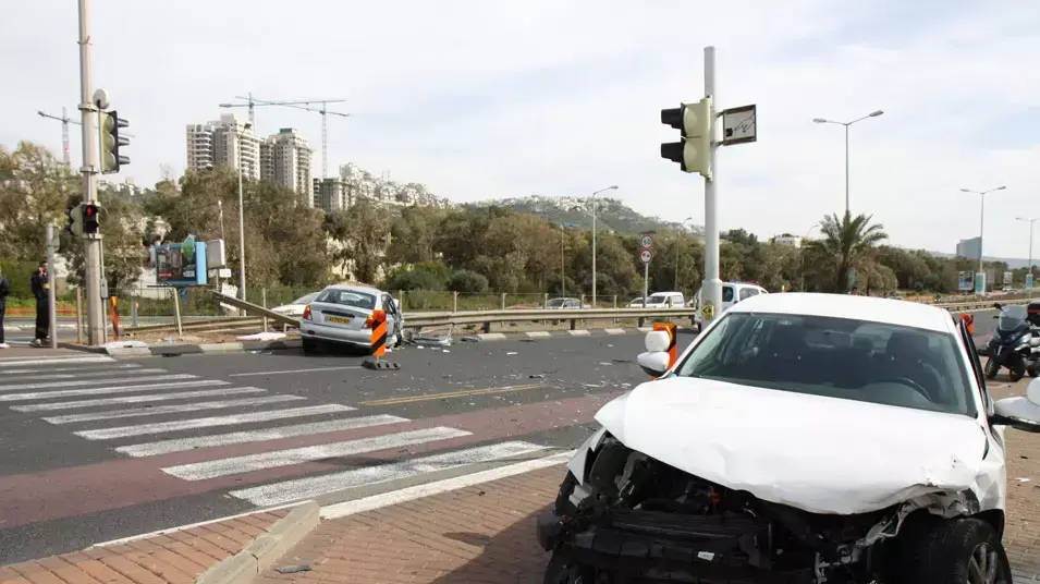 תאונת דרכים קטלנית בצומת מקסים בחיפה, מרץ 2013 תאונת דרכים קטלנית בצומת מקסים בחיפה, מרץ 2013