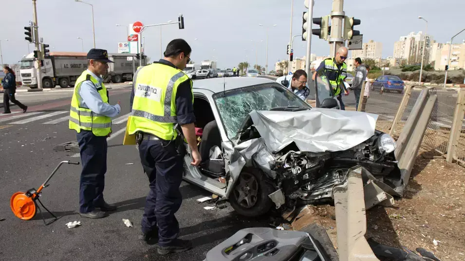 תאונת דרכים קטלנית בצומת מקסים בחיפה, מרץ 2013 תאונת דרכים קטלנית בצומת מקסים בחיפה, מרץ 2013