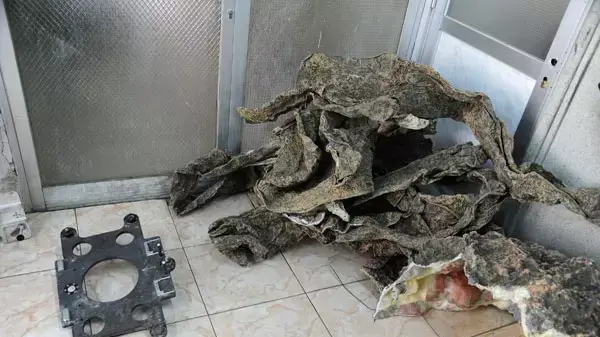 מכשירי ריגול ישראליים שהוצגו בכלי התקשורת בסוריה. מרץ 2013 מכשירי ריגול ישראליים שהוצגו בכלי התקשורת בסוריה. מרץ 2013