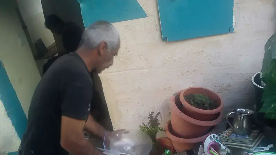משפחת שבבו שפונתה מביתה בצפת, מרץ 2013 משפחת שבבו שפונתה מביתה בצפת, מרץ 2013