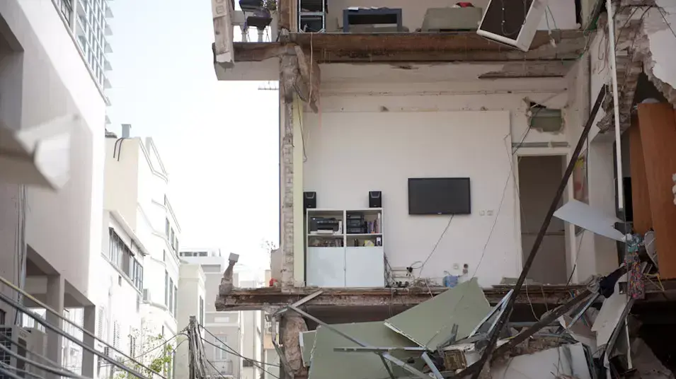 בנין שקרס ברחוב נחלת בנימין, מרץ 2013 בנין שקרס ברחוב נחלת בנימין, מרץ 2013