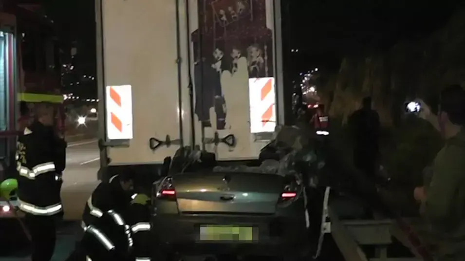 בת שנתיים ואמה נפצעו אנוש ובינוני מיידוי אבנים