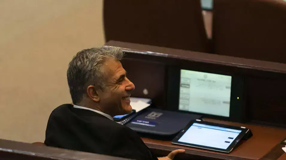 יאיר לפיד בהשבעת הממשלה, מרץ 2013 יאיר לפיד בהשבעת הממשלה, מרץ 2013