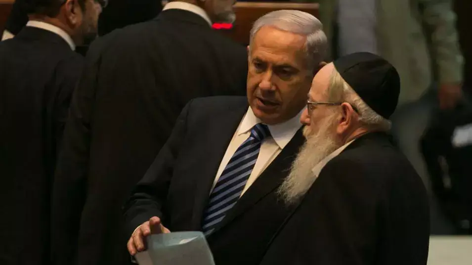 ח"כ יעקב ליצמן וראש הממשלה בנימין נתניהו בהשבעת הממשלה, מרץ 2013 ח"כ יעקב ליצמן וראש הממשלה בנימין נתניהו בהשבעת הממשלה, מרץ 2013