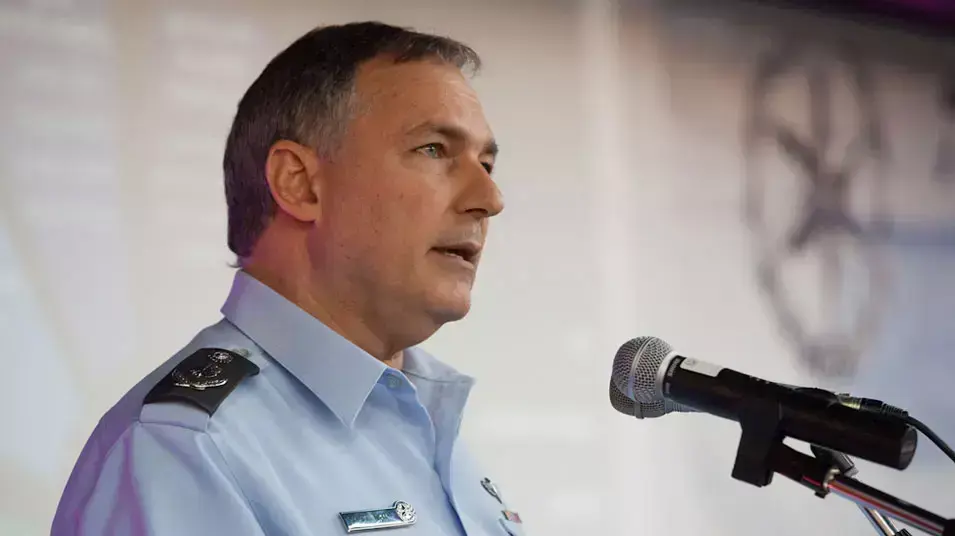 המפכ"ל יוחנן דנינו בטקס משטרת התנועה, מרץ 2013 המפכ"ל יוחנן דנינו בטקס משטרת התנועה, מרץ 2013
