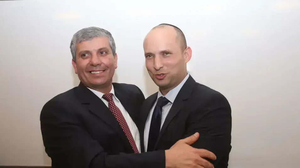 חילופי שרים במשרד הכלכלה והמסחר, שר היוצר שלום שמחון, שר הנכנס נפתלי בנט