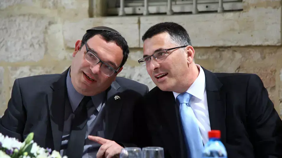 טקס חילופי שרים במשרד החינוך, שר היוצא גדעון סער, שר הנכנס שי פירון טקס חילופי שרים במשרד החינוך, שר היוצא גדעון סער, שר הנכנס שי פירון