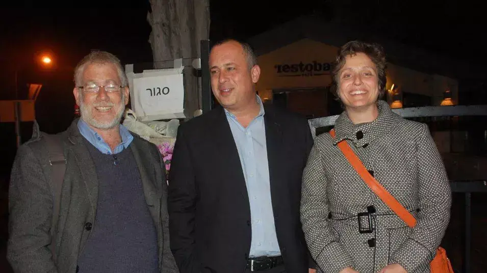הרסטו בר, מעוז החילונים בירושלים המתחרדת, נסגר, מרץ 2013 הרסטו בר, מעוז החילונים בירושלים המתחרדת, נסגר, מרץ 2013