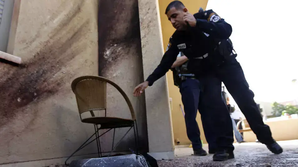 רקטה נפלה בבית בשדרות, מרץ 2013 רקטה נפלה בבית בשדרות, מרץ 2013