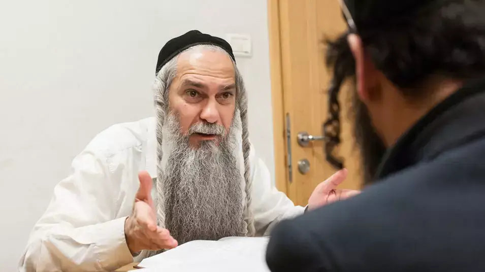 הרב אבינועם כהן- מנהל המחלקה התורנית ברשות לשיקום האסיר עם פדופילים, מרץ 2013 הרב אבינועם כהן- מנהל המחלקה התורנית ברשות לשיקום האסיר עם פדופילים, מרץ 2013