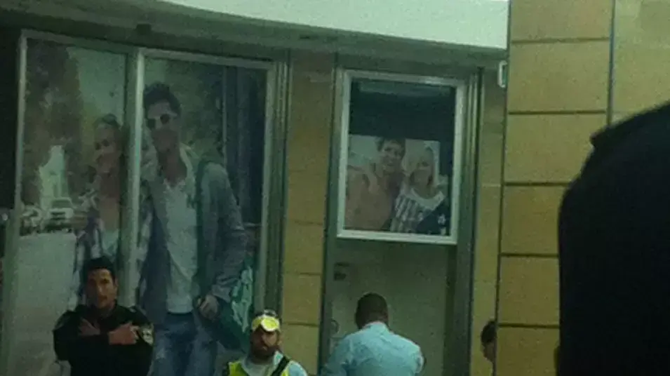 שלושה נדקרו בדיזנגוף סנטר בתל אביב, מרץ 2013 שלושה נדקרו בדיזנגוף סנטר בתל אביב, מרץ 2013
