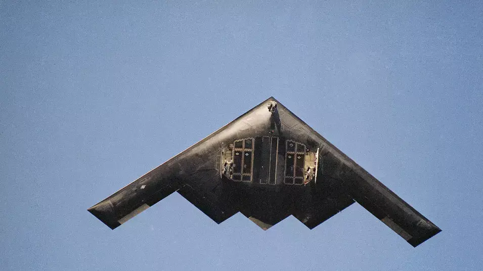 מטוס חמקן מדגם B-2