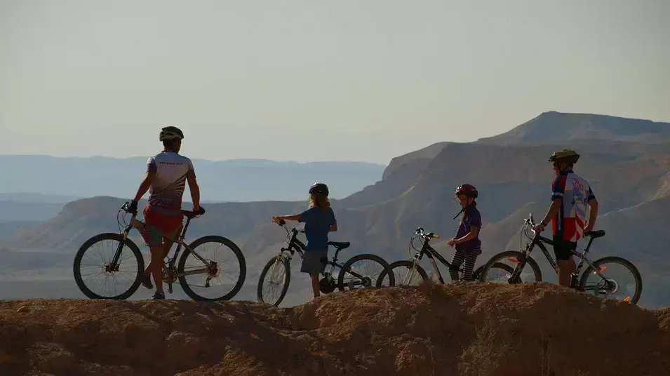 אלפיי מטיילים ברמת הנגב, מרץ 2013 אלפיי מטיילים ברמת הנגב, מרץ 2013