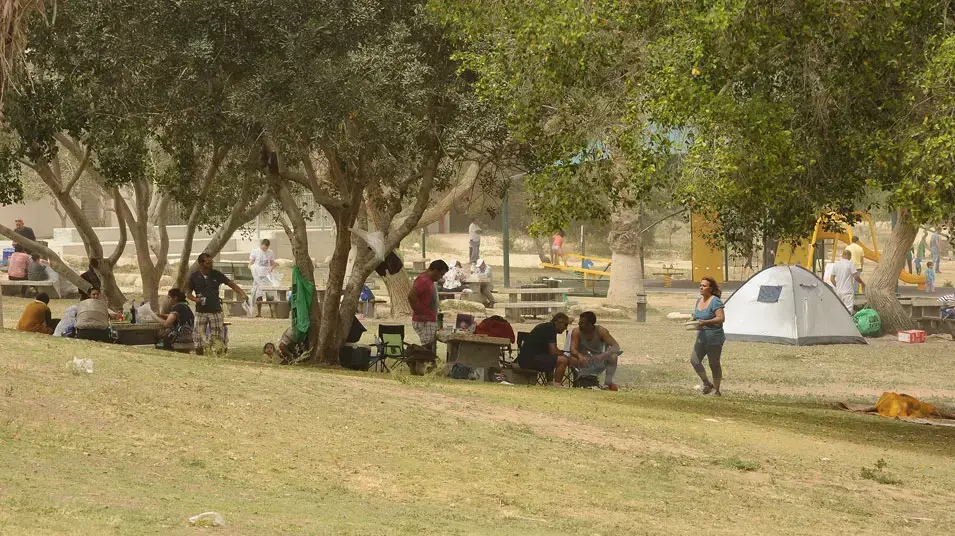 מטיילים בפארק גולדה בחופשת הפסח, מרץ 2013 מטיילים בפארק גולדה בחופשת הפסח, מרץ 2013