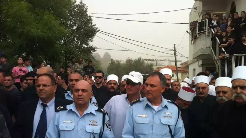 מפכ"ל המשטרה יוחנן דנינו ומפקד המחוז הצפוני רוני עטיה בלווית השוטר שנפל במרדף, האני טרודי מפכ"ל המשטרה יוחנן דנינו ומפקד המחוז הצפוני רוני עטיה בלווית השוטר שנפל במרדף, האני טרודי