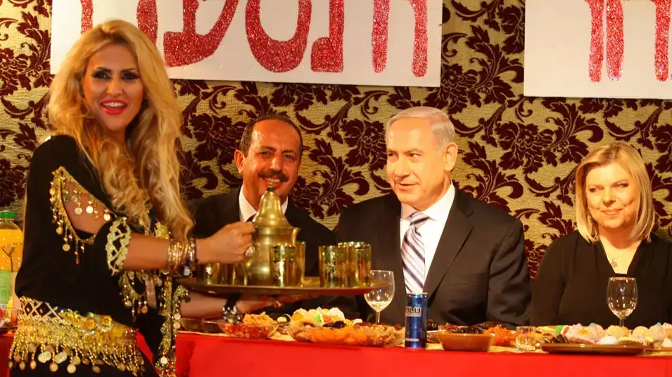 נתניהו ורעייתו בחגיגות המימונה באור עקיבא, 1.4.13 נתניהו ורעייתו בחגיגות המימונה באור עקיבא, 1.4.13