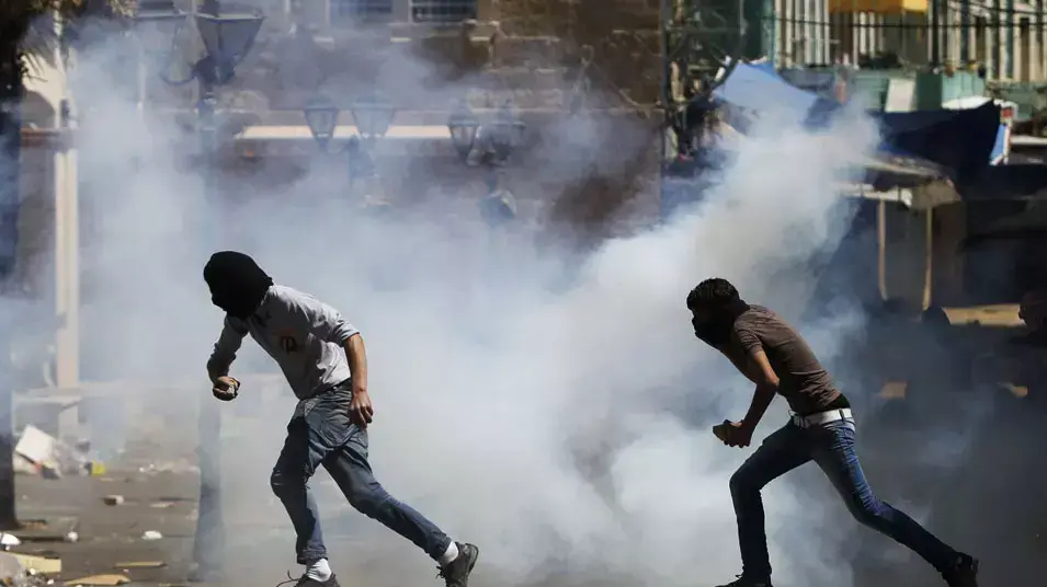 מהומות בחברון בעקבות מות אסיר פלסטיני מהומות בחברון בעקבות מות אסיר פלסטיני