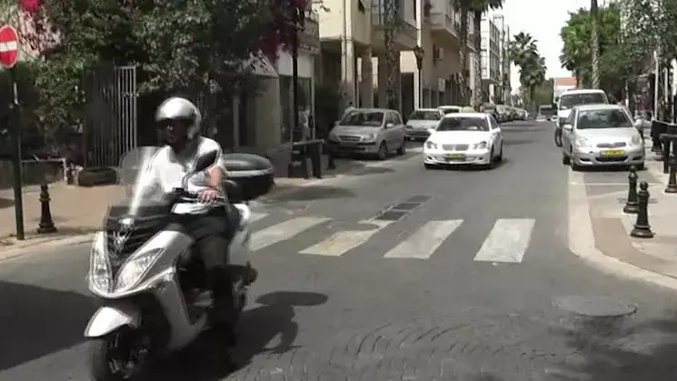 בן 3 חודשים הושאר לבד בבית - אחותו שוטטה ברחובות