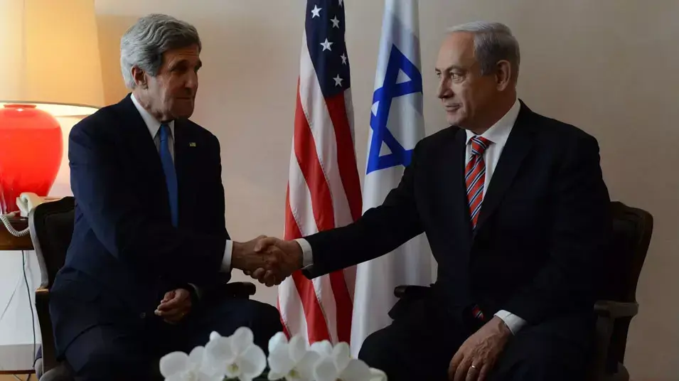 ראש הממשלה בנימין נתניהו נפגש עם מזכיר המדינה האמריקני ג'ון קרי בירושלים. אפריל 2013 ראש הממשלה בנימין נתניהו נפגש עם מזכיר המדינה האמריקני ג'ון קרי בירושלים. אפריל 2013