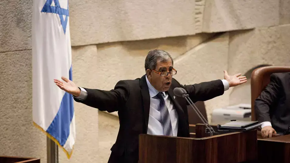 מיקי לוי סגן שר האוצר נואם במליאת הכנסת, אפריל 2013 מיקי לוי סגן שר האוצר נואם במליאת הכנסת, אפריל 2013