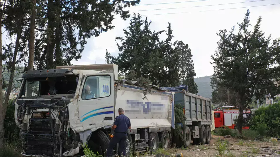 המשאית אשר גרמה לתאונה בנשר, אפריל 2013 המשאית אשר גרמה לתאונה בנשר, אפריל 2013