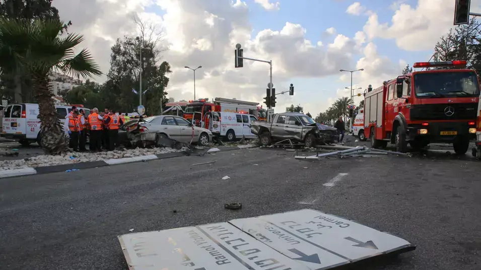 זירת התאונה בנשר, אפריל 2013 זירת התאונה בנשר, אפריל 2013
