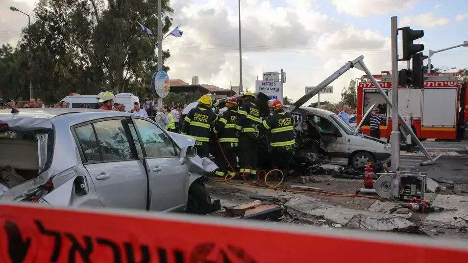 זירת התאונה בנשר, אפריל 2013 זירת התאונה בנשר, אפריל 2013