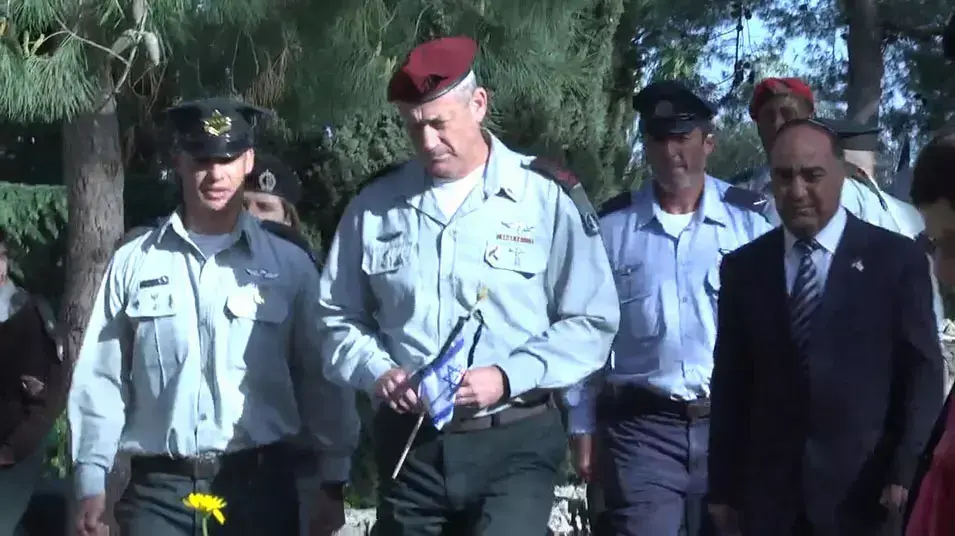 הרמטכ"ל לא הניח דגלון על קבר החלל - משום שאינו יהודי
