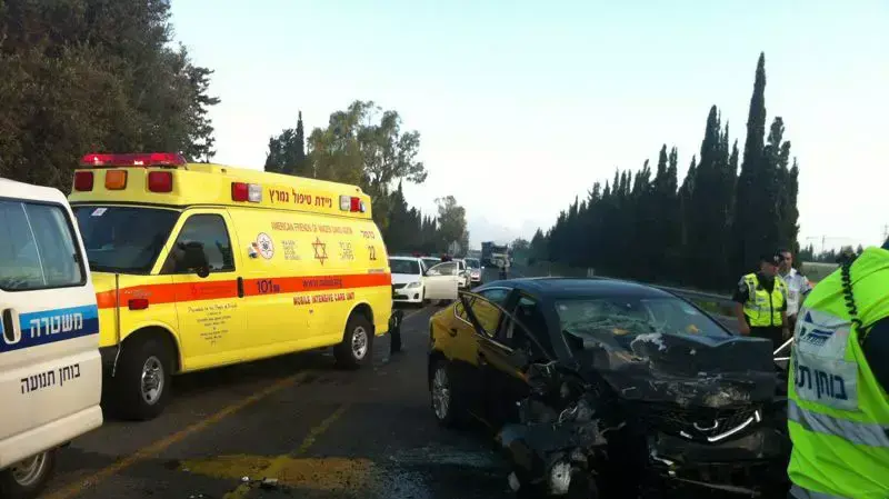 תאונת הדרכים הקטלנית בכביש ארבע הבוקר, אפריל 2013 תאונת הדרכים הקטלנית בכביש ארבע הבוקר, אפריל 2013