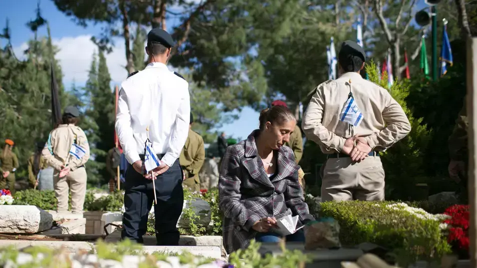 הר הרצל , אפריל 2013 הר הרצל , אפריל 2013