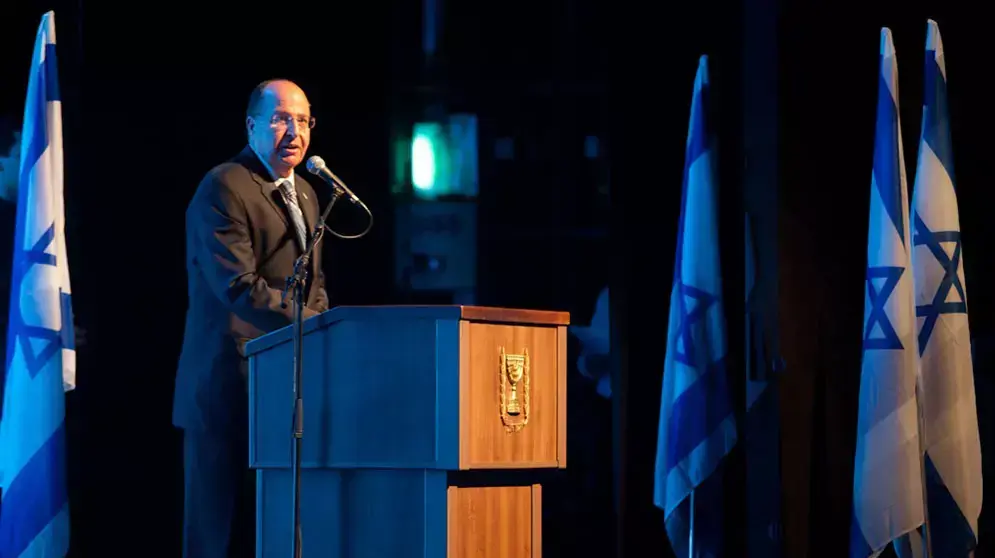 שר הביטחון משה (בוגי) יעלון נואם בטקס קבלת הפנים של משרד הביטחון לרגל יום העצמאות, 16 באפריל 2013 שר הביטחון משה (בוגי) יעלון נואם בטקס קבלת הפנים של משרד הביטחון לרגל יום העצמאות, 16 באפריל 2013