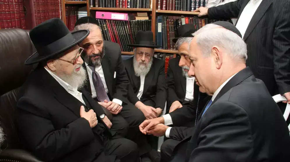 ראש הממשלה בנימין נתניהו מנחם את הרב עובדיה יוסף על מות בנו ראש הממשלה בנימין נתניהו מנחם את הרב עובדיה יוסף על מות בנו