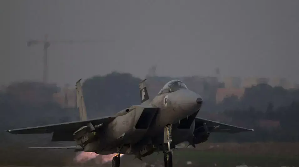 מטוס F-15 בז של חיל האוויר מטוס F-15 בז של חיל האוויר